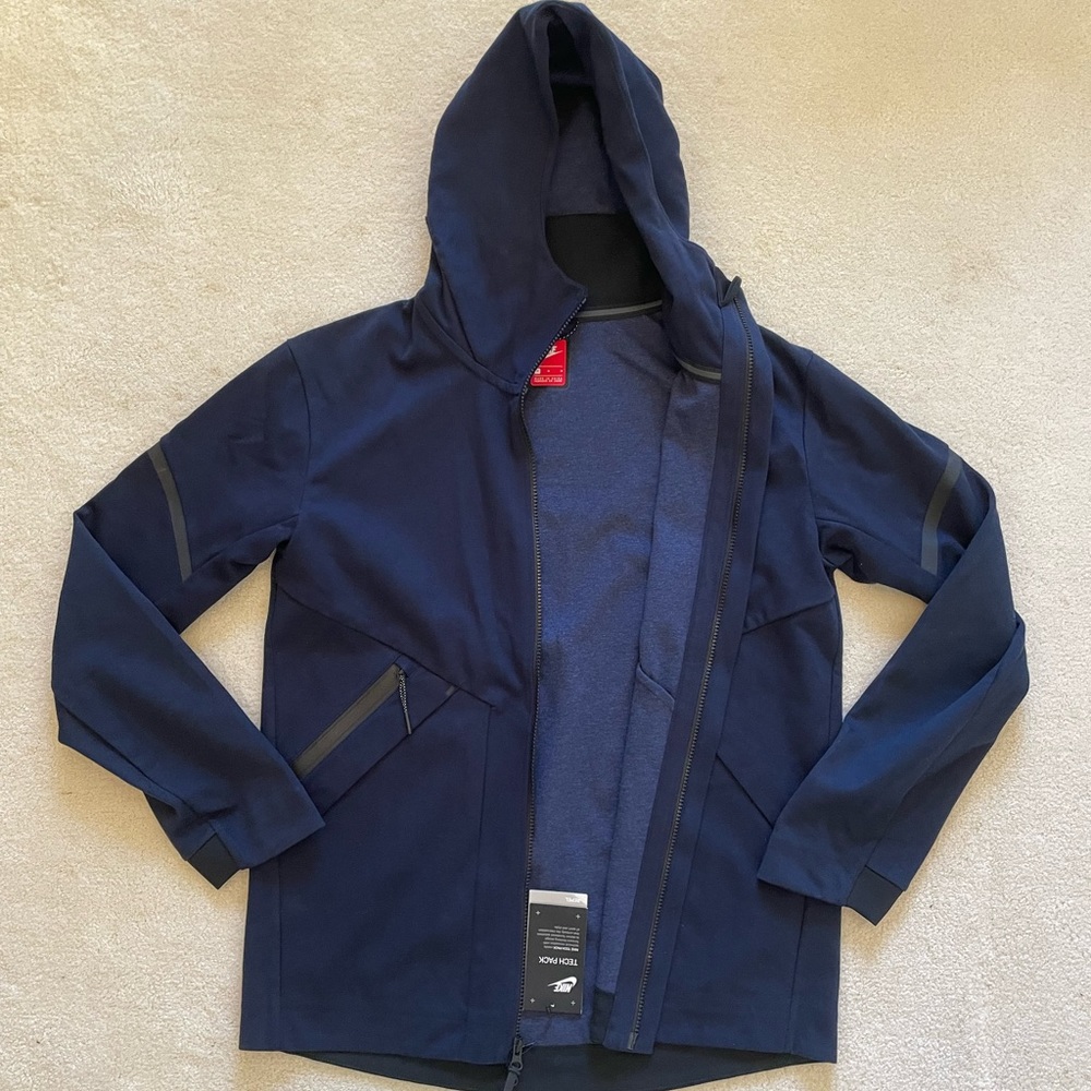 NWT Men’s Nike Performance Tech Jacket